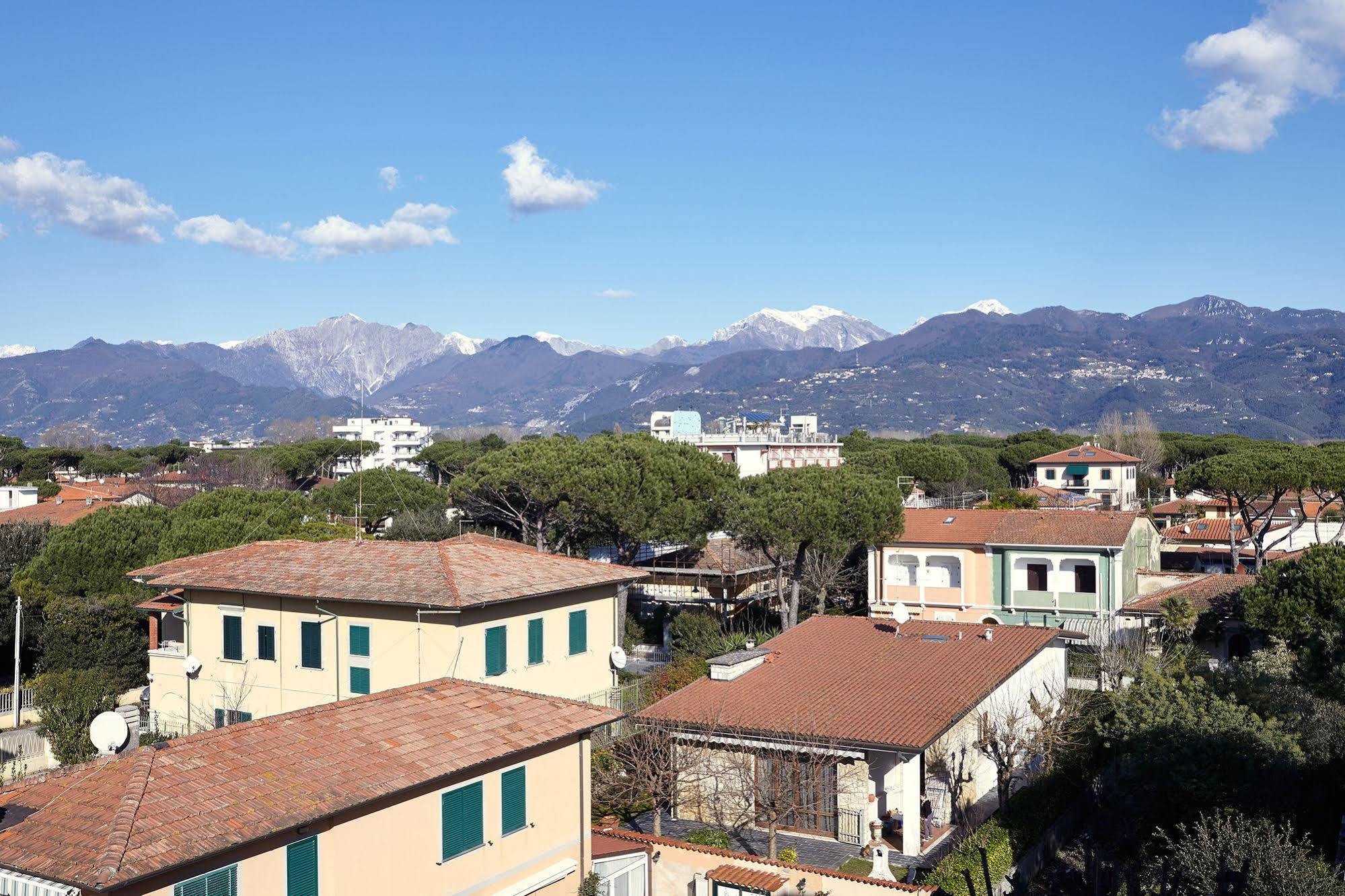 Hotel Mirage Marina di Pietrasanta Exterior photo